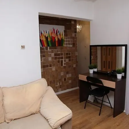 Apartment On Biryuzova *
